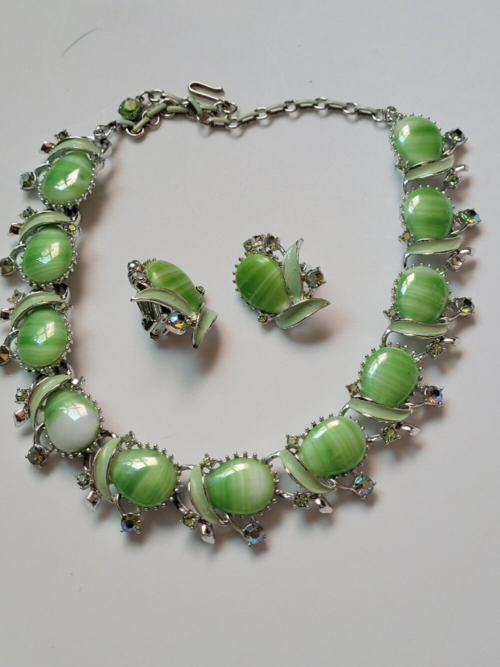 Vintage 1950's Thermoset costume jewelry set